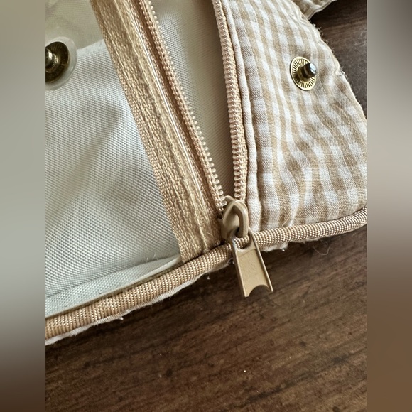 Oscar de la renta make up bag - Picture 6 of 6